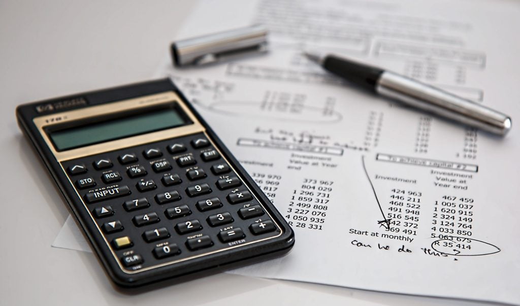 Accounting Document and Manual Calculator