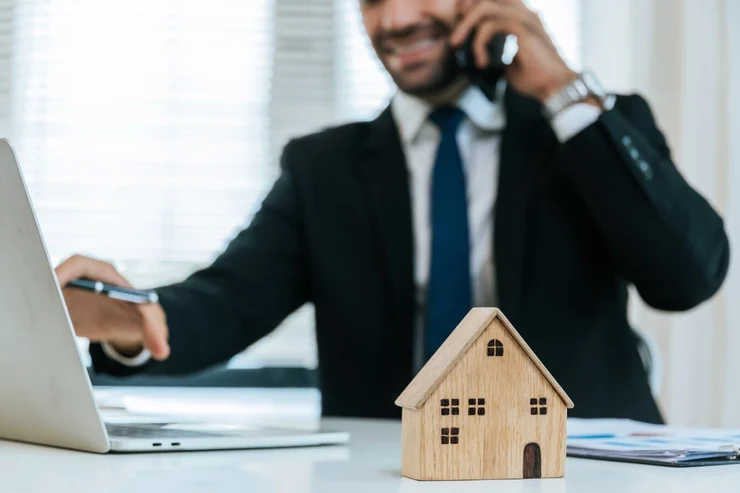 Real Estate’s 24/7 Phone Solution: Never Miss a Lead With BizBuddy AI